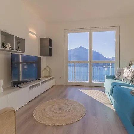 Vista D'oro Deluxe Daire *
