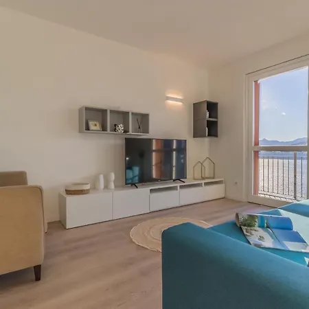 Vista D'oro Deluxe Daire Perledo