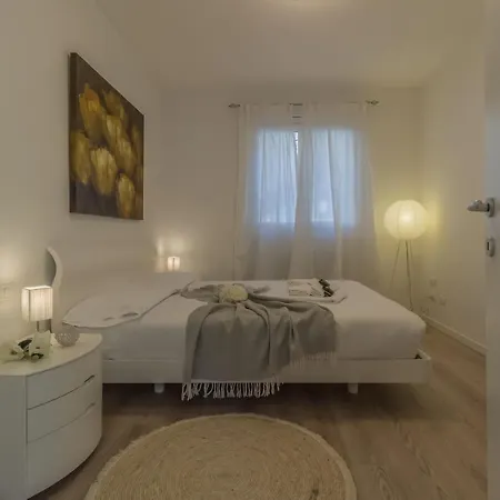 Vista D'oro Deluxe Daire